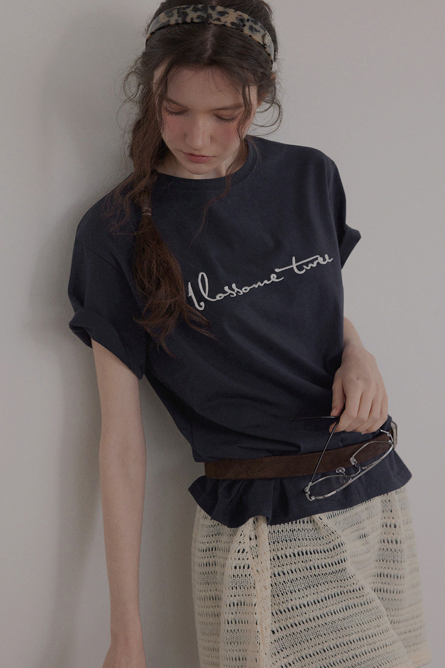 [TWEE] Poezi Big Lettering Embroidered T-Shirt