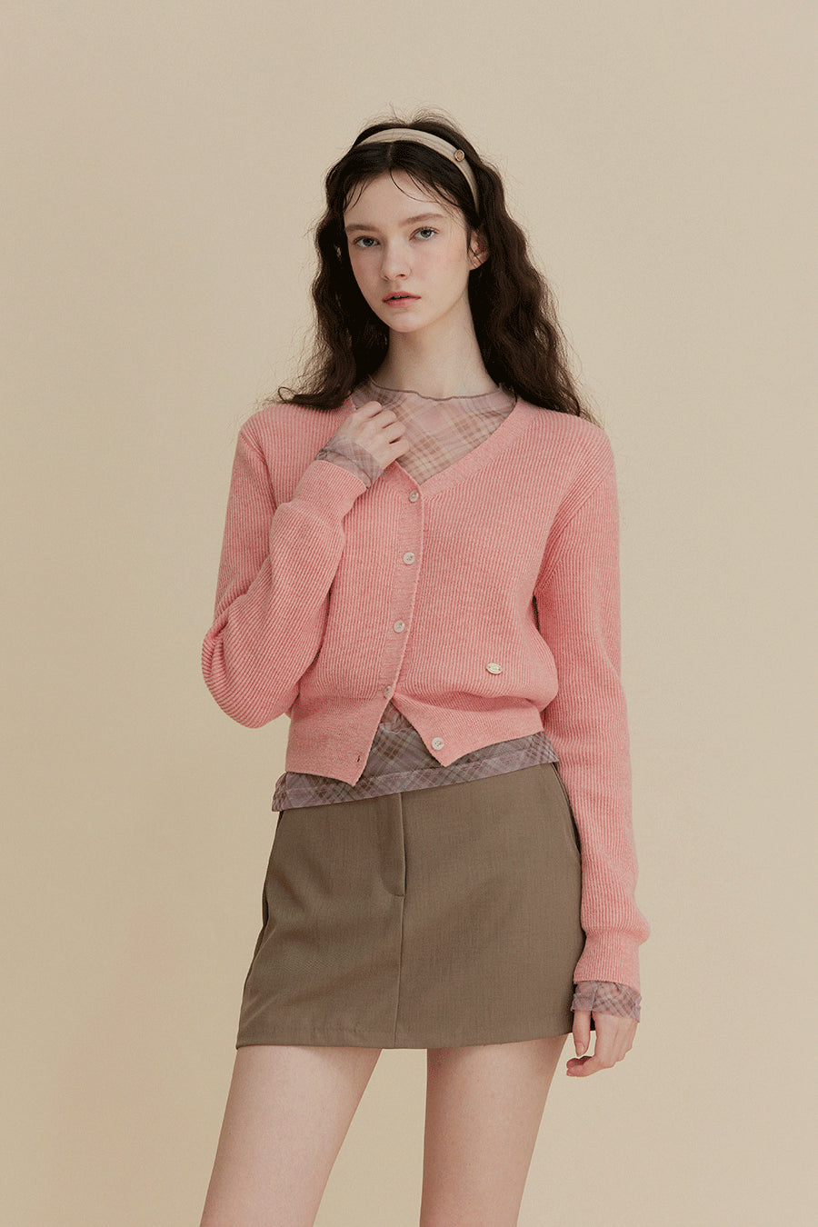 [TWEE] Caprin V-Neck Symbol Cardigan