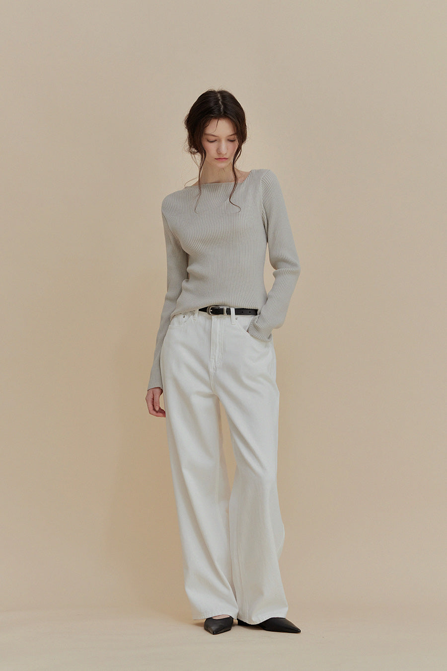 [TWEE] Tinin Asymmetric Neck Ribbed Knit